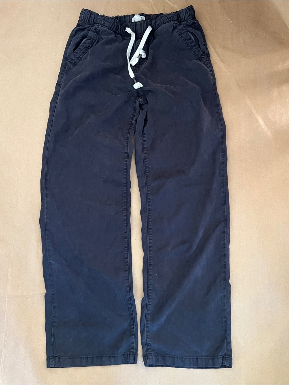 Roxy Straight Leg Drawstring Pants in Black with Cord size small